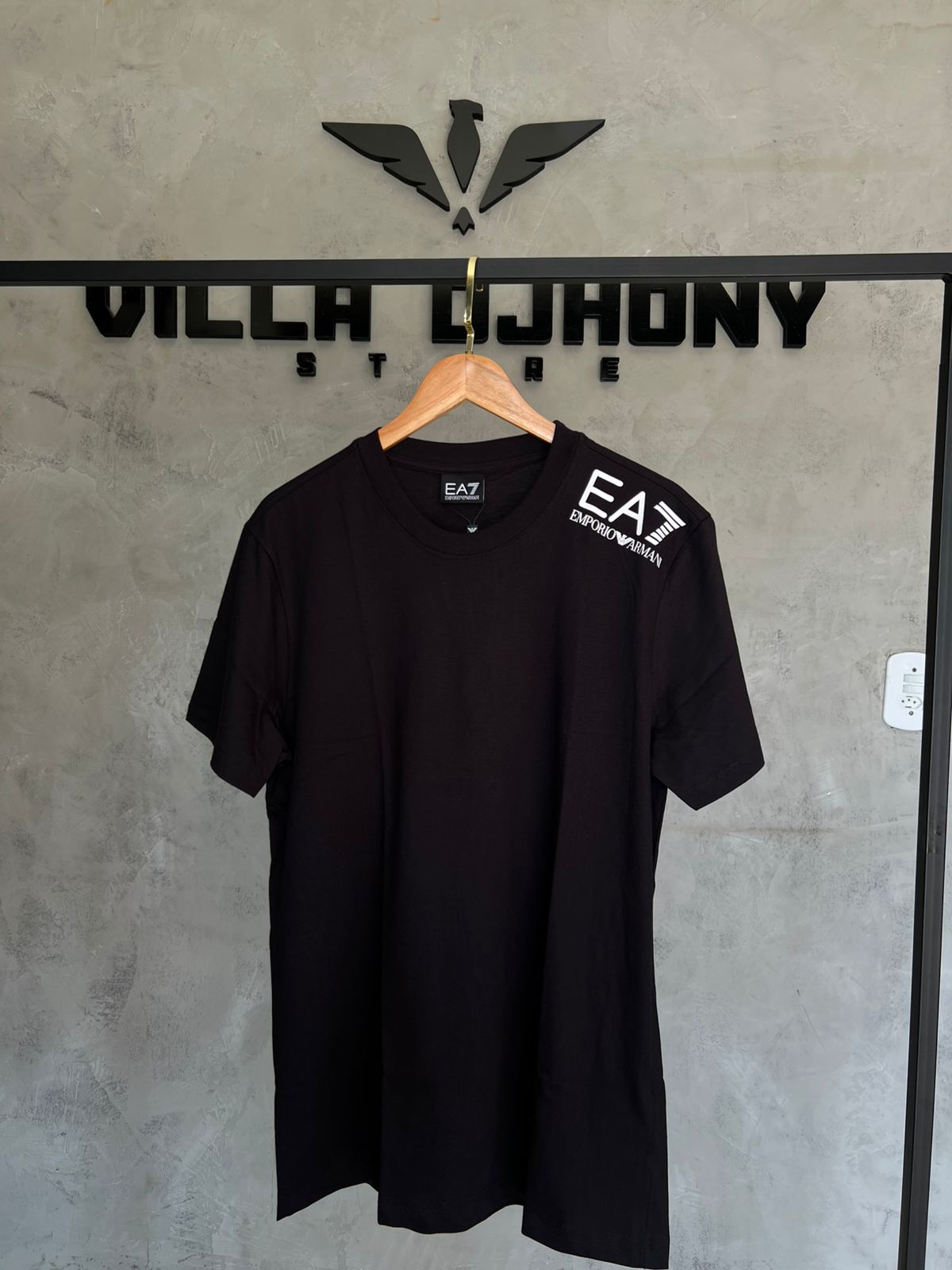 Camiseta EA7 Basica Preta