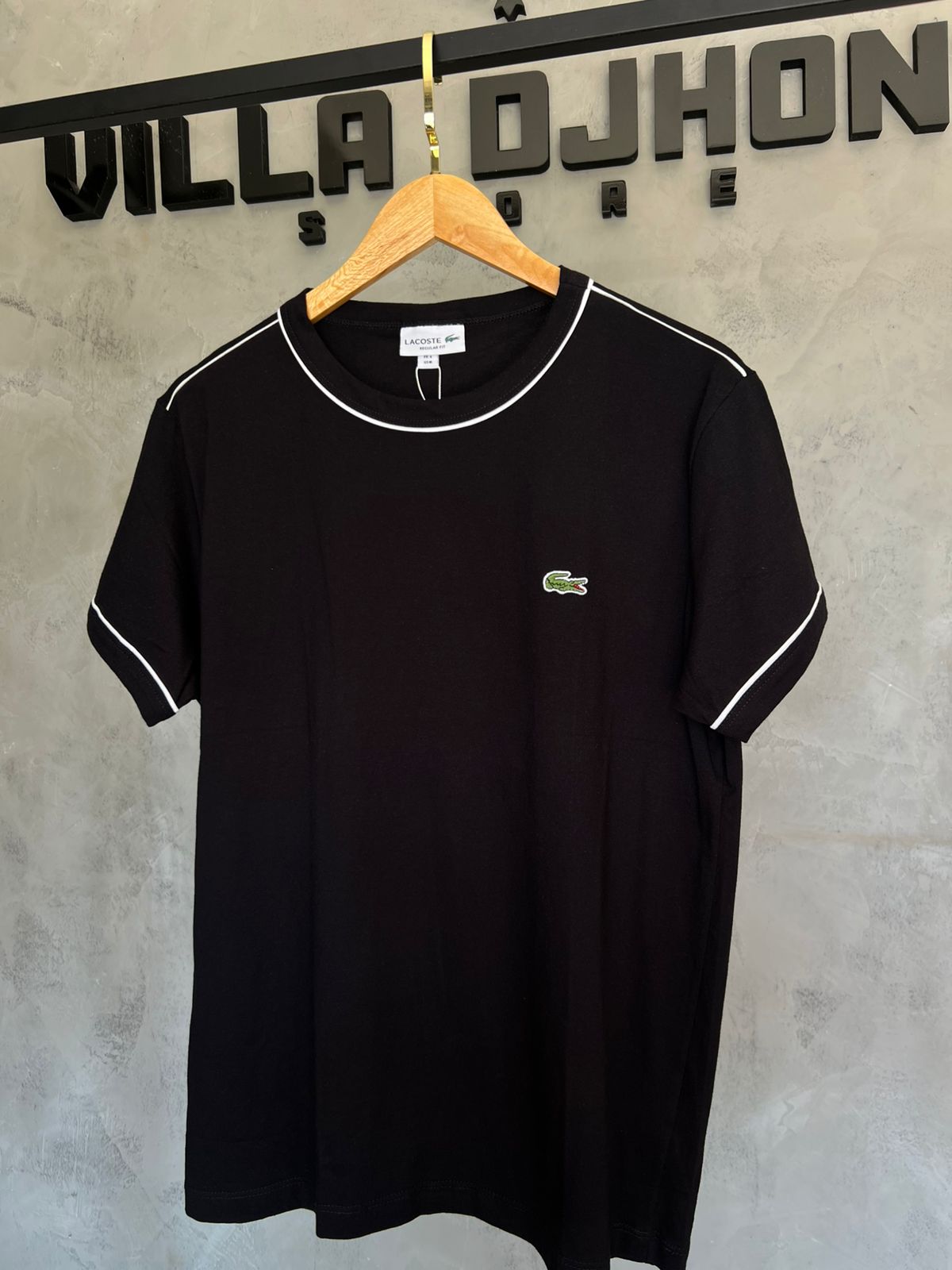 Camiseta Lacoste Basica Preta