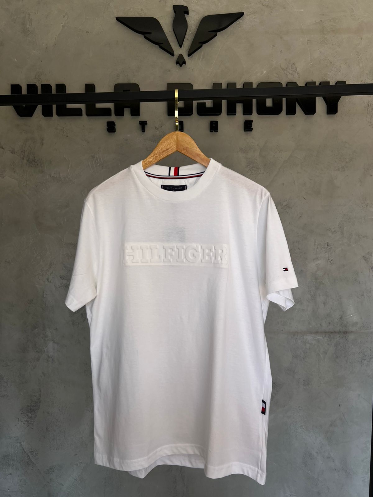 Camiseta Tommy Hilfiger Branca