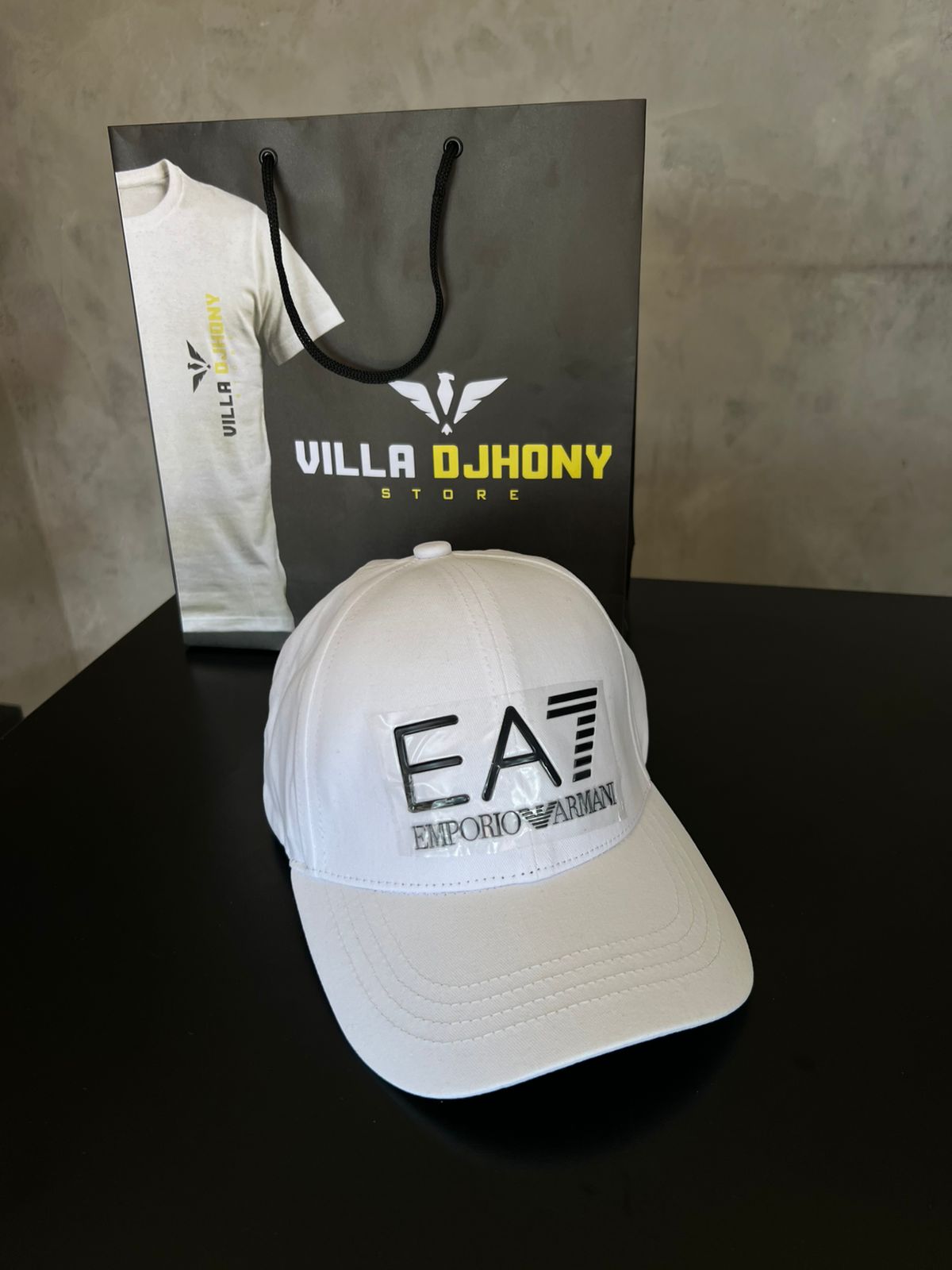 Boné EA7 Branco Premium