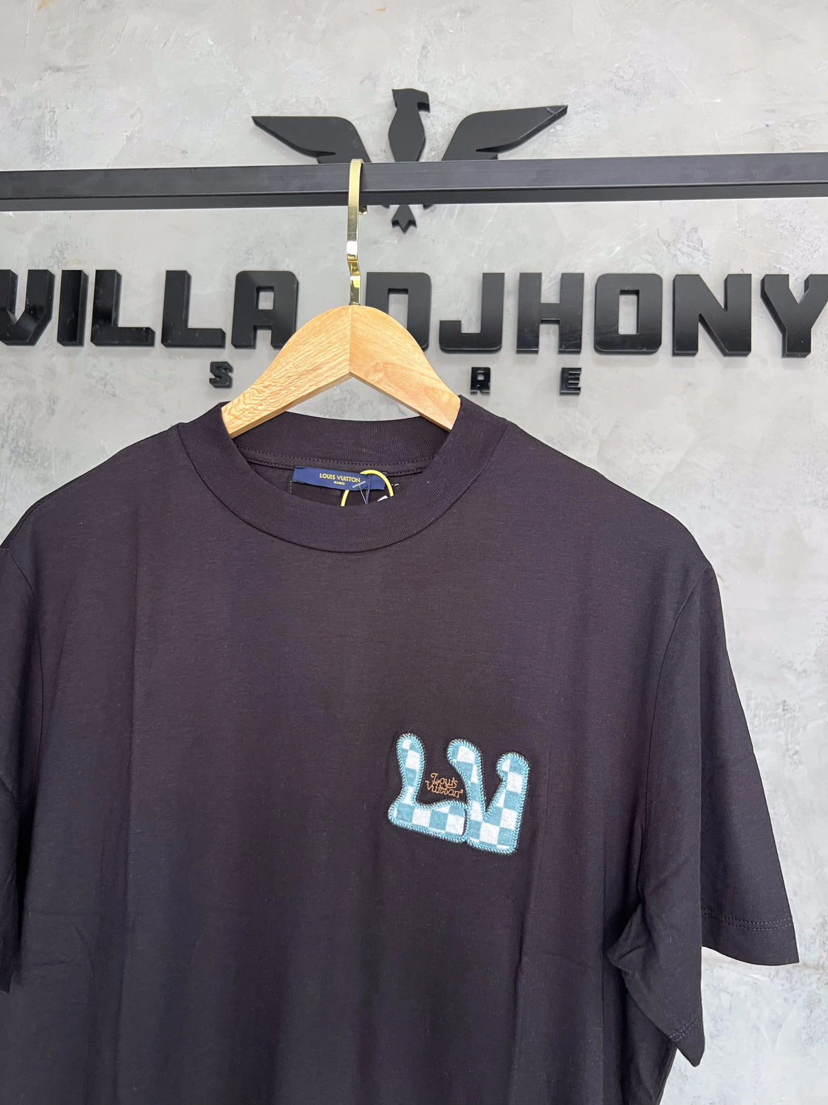 Camiseta Louis Vuitton Preto