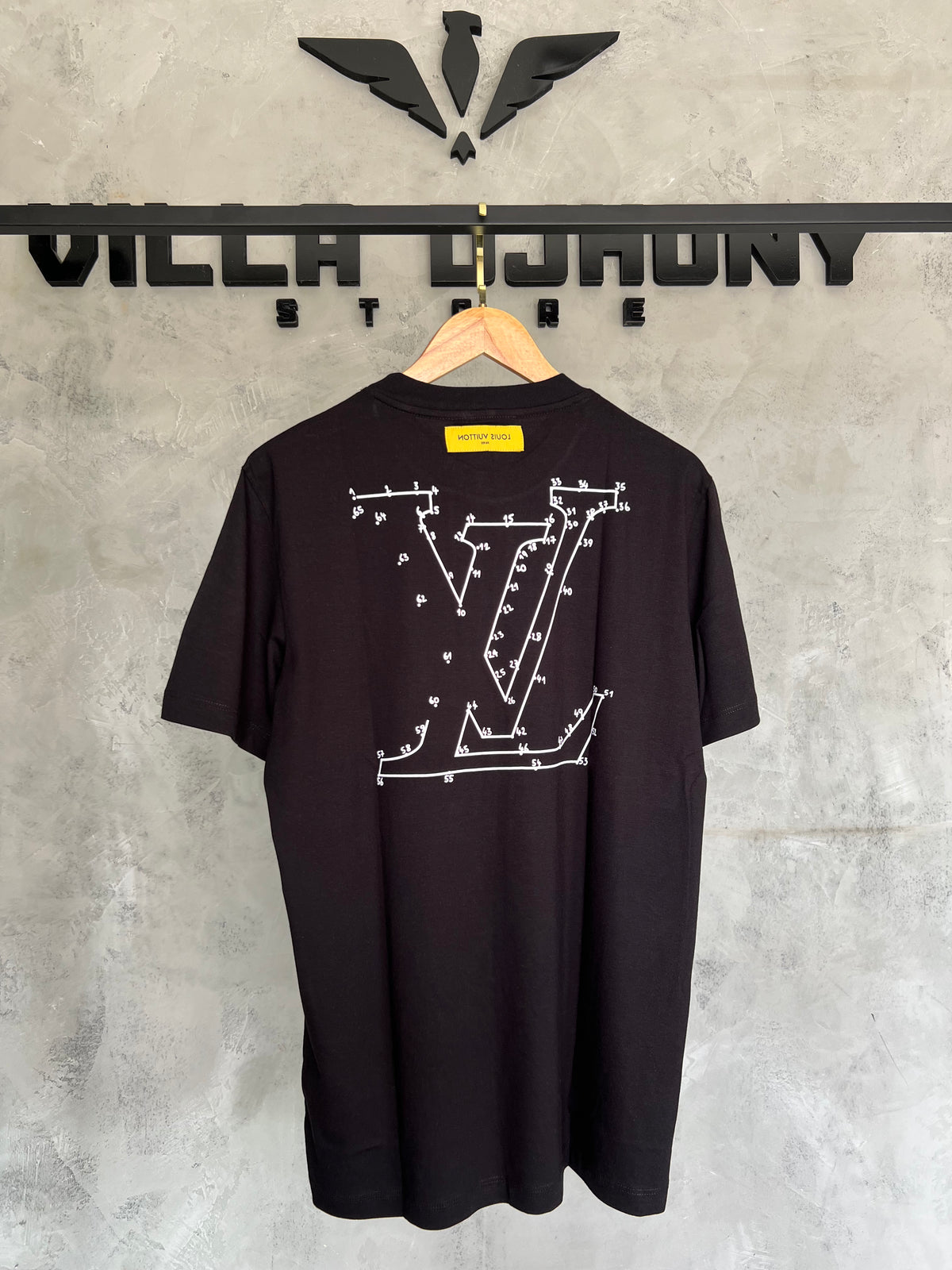 Camiseta Louis Vuitton Preta